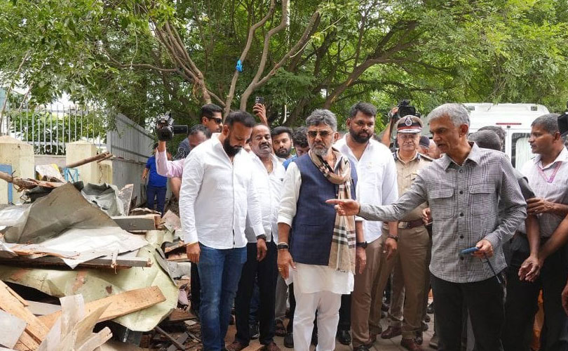 ബംഗളുരുവിൽ ഫുട്ട്പാത്ത് ഒഴിപ്പിക്കൽ പ്രക്രിയയ്ക്ക് മുഖ്യമന്ത്രിയുടെ പൂർണ്ണ പിന്തുണ.